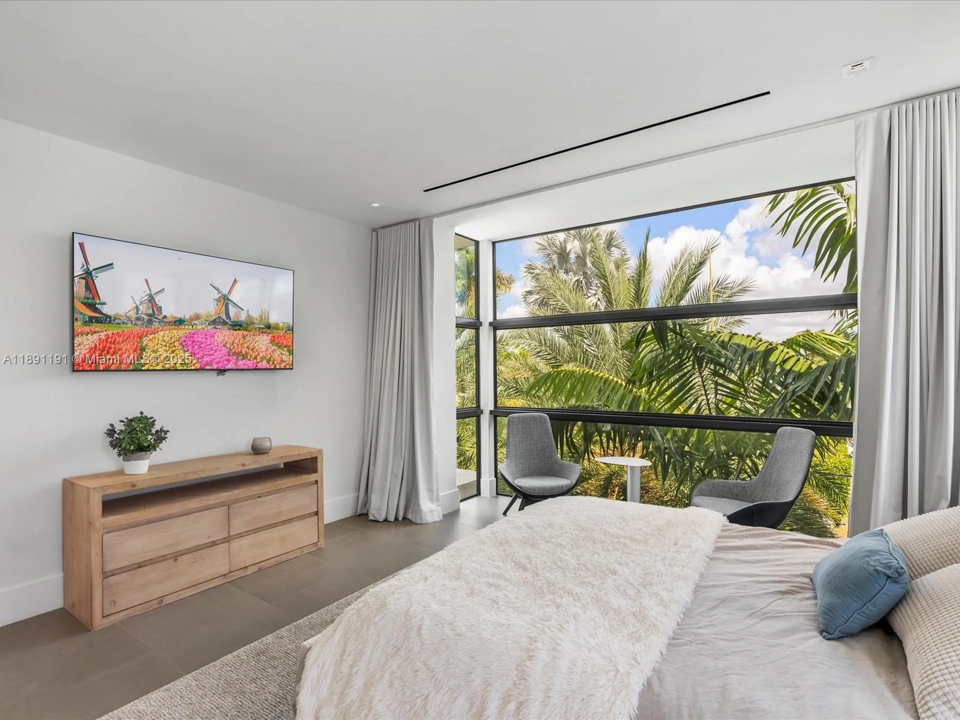 1736 SE 14th Street Fort Lauderdale FL 33316