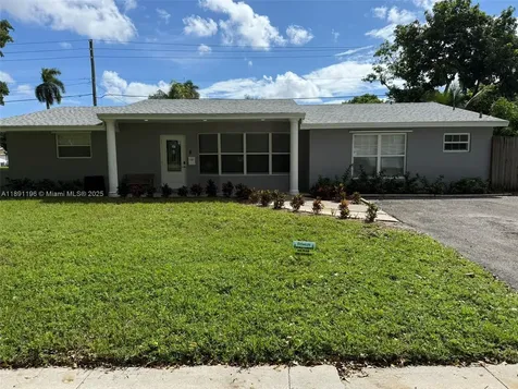 4300 NW 3rd Court Plantation FL 33317