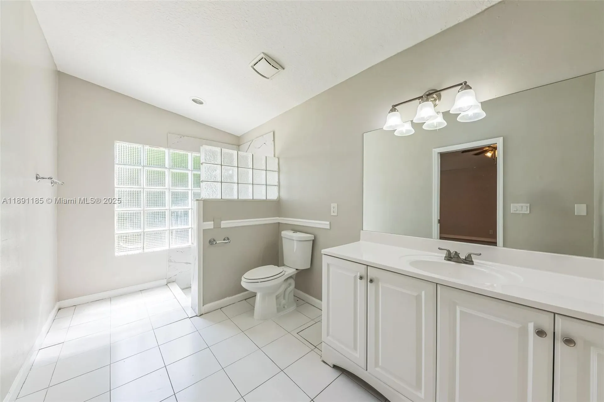 10108 S Windtree Lane S Boca Raton FL 33428