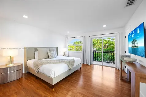 1651 SW 13th Avenue Miami FL 33145