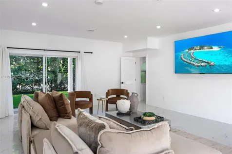1651 SW 13th Avenue Miami FL 33145