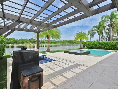 2132 Quail Roost Drive Weston FL 33327
