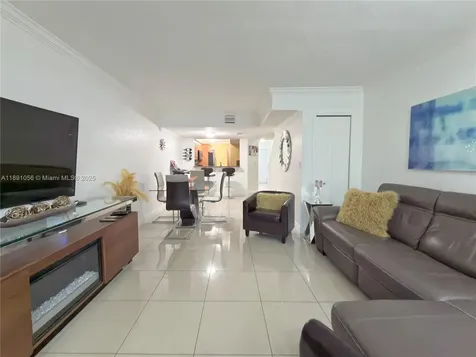 1195 NW 124th Avenue Miami FL 33182