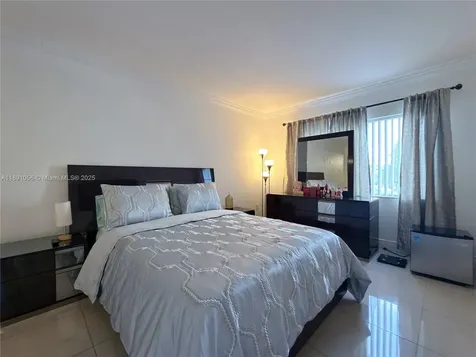 1195 NW 124th Avenue Miami FL 33182