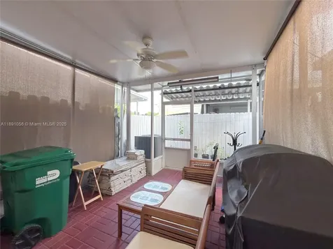 1195 NW 124th Avenue Miami FL 33182