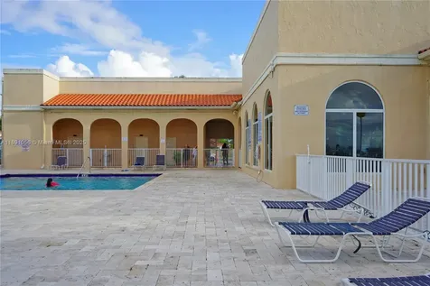 1195 NW 124th Avenue Miami FL 33182