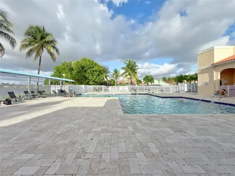 1195 NW 124th Avenue Miami FL 33182