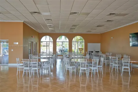 1195 NW 124th Avenue Miami FL 33182