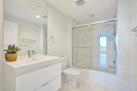 17301 Biscayne Boulevard North Miami Beach FL 33160