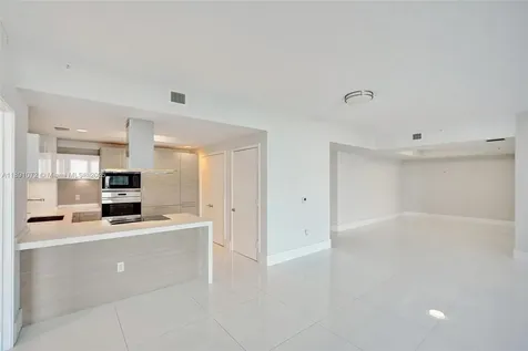 17301 Biscayne Boulevard North Miami Beach FL 33160