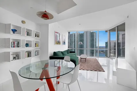 851 NE 1st Avenue Miami FL 33132