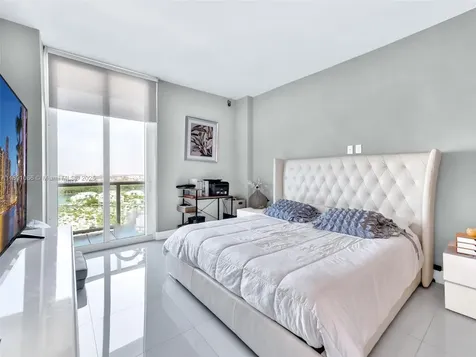 100 Bayview Drive Sunny Isles Beach FL 33160