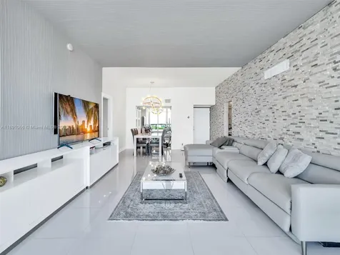 100 Bayview Drive Sunny Isles Beach FL 33160
