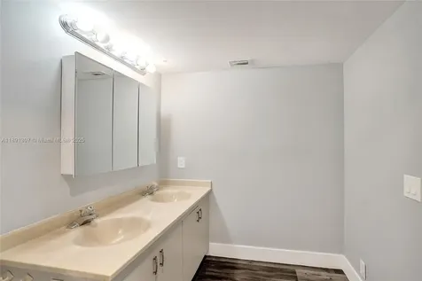 3001 Portofino Isle Coconut Creek FL 33066