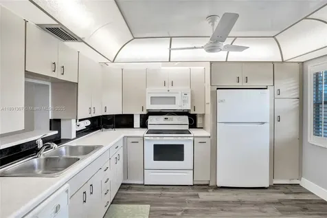 3001 Portofino Isle Coconut Creek FL 33066