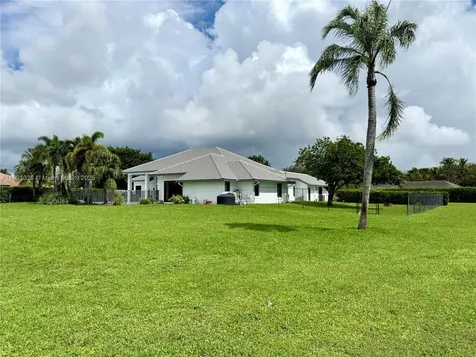 14984 Roan Court Wellington FL 33414