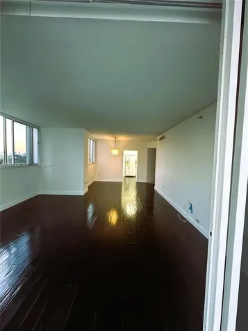 6422 Collins Avenue Miami Beach FL 33141