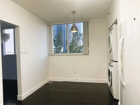 6422 Collins Avenue Miami Beach FL 33141