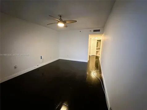 6422 Collins Avenue Miami Beach FL 33141
