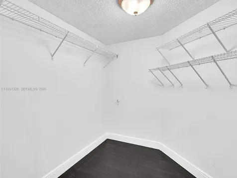 6422 Collins Avenue Miami Beach FL 33141