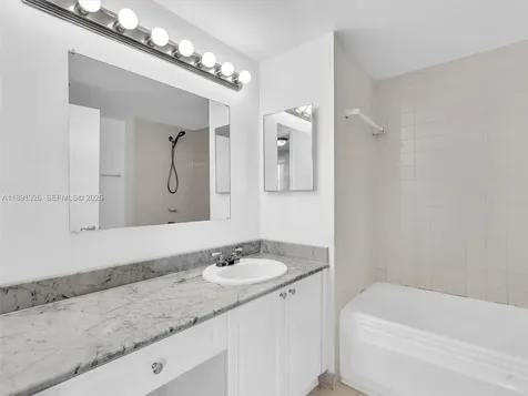 6422 Collins Avenue Miami Beach FL 33141