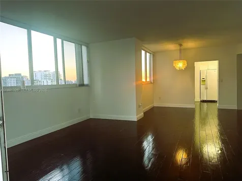 6422 Collins Avenue Miami Beach FL 33141