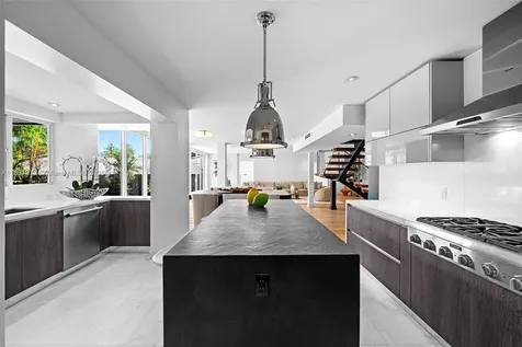 575 Bay Point Road Miami FL 33137