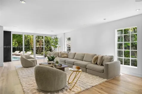575 Bay Point Road Miami FL 33137