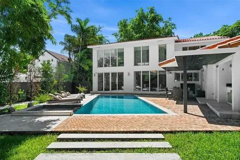 575 Bay Point Road Miami FL 33137