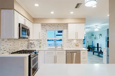 11541 NW 35th Street Sunrise FL 33323