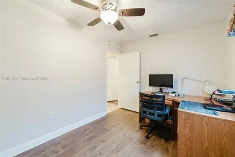 11541 NW 35th Street Sunrise FL 33323