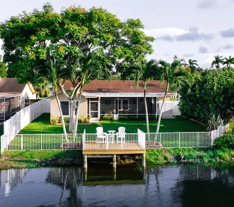 11541 NW 35th Street Sunrise FL 33323
