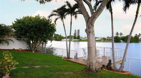11541 NW 35th Street Sunrise FL 33323