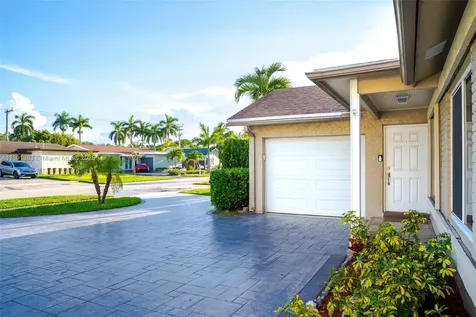 11541 NW 35th Street Sunrise FL 33323