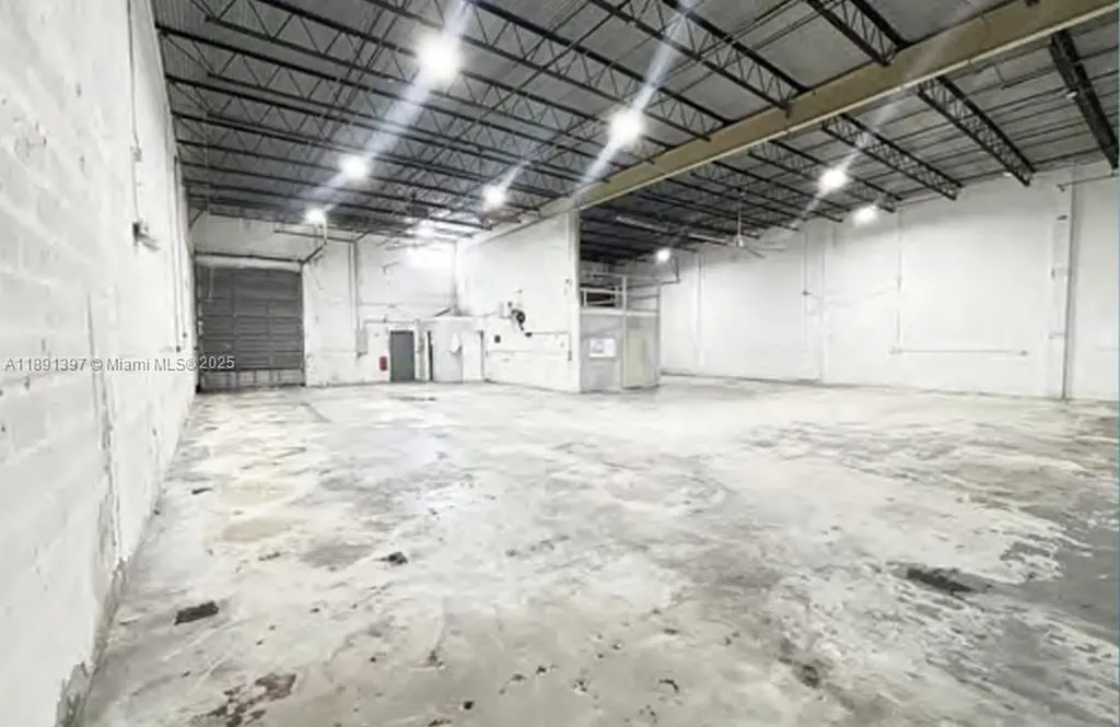 4201 NW 37th Court Hialeah FL 33142