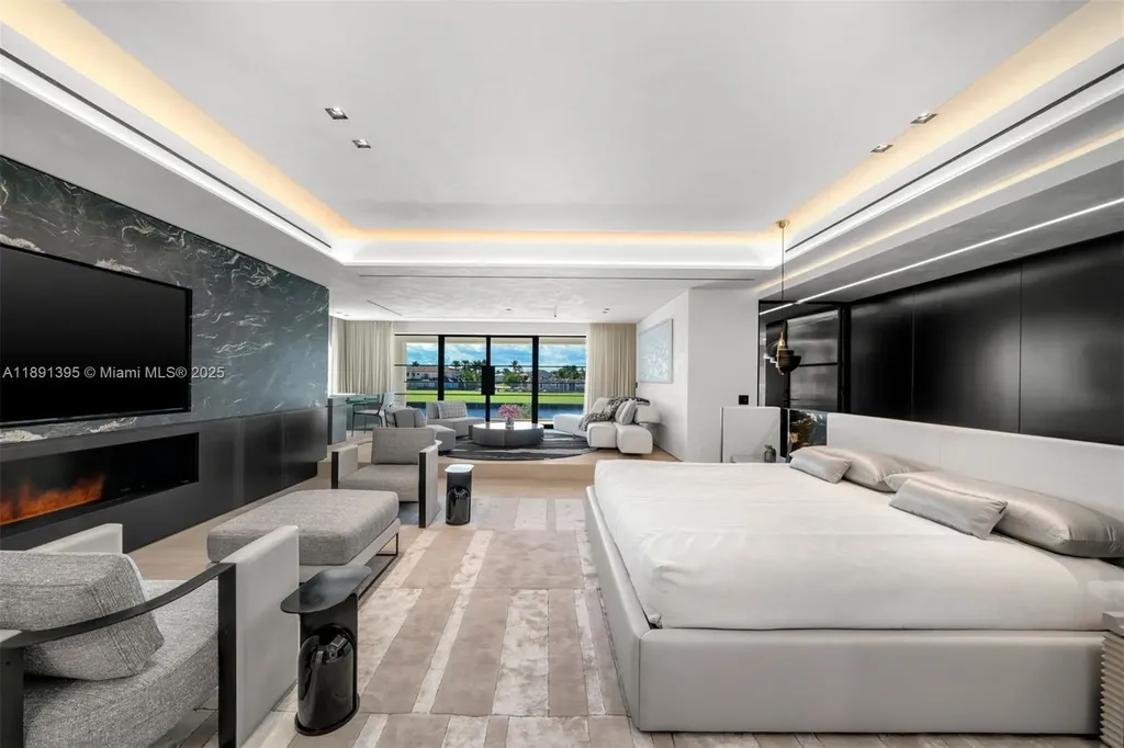 2401 Spanish River Road Boca Raton FL 33432