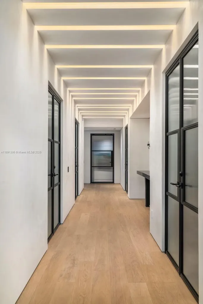 2401 Spanish River Road Boca Raton FL 33432