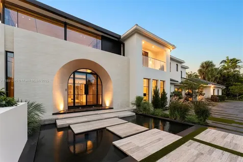 2401 Spanish River Road Boca Raton FL 33432