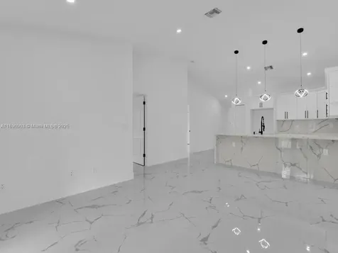 4913/4915 S Leonard Boulevard S Lehigh Acres FL 33973
