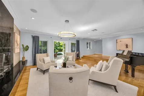 5400 Kerwood Oaks Drive Coral Gables FL 33156
