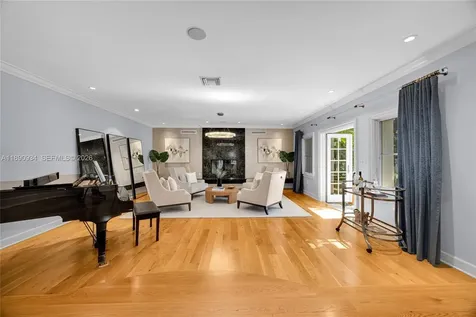 5400 Kerwood Oaks Drive Coral Gables FL 33156
