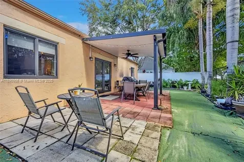 8330 SW 12th Street Pembroke Pines FL 33025