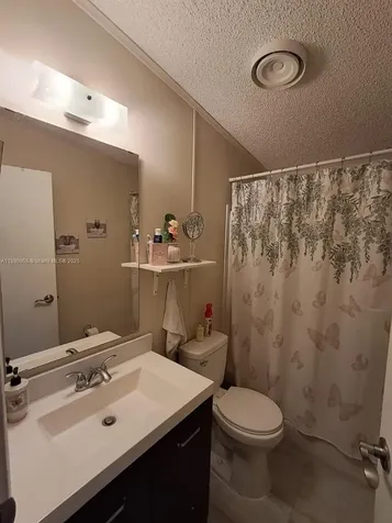 909 SW 131 Way Davie FL 33325