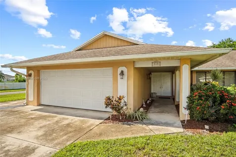 515 SE Nome Drive Port St. Lucie FL 34984