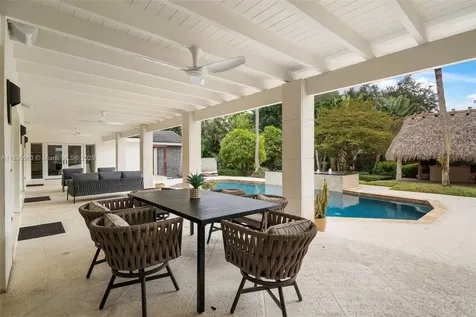 6250 SW 130th Terrace Pinecrest FL 33156