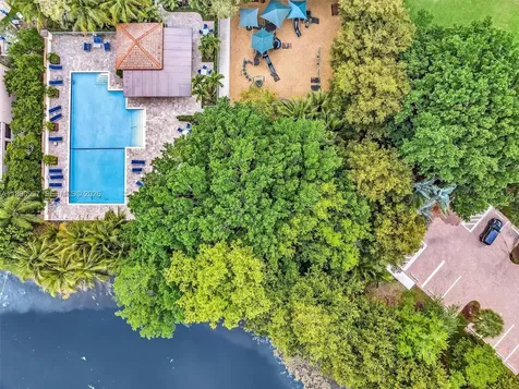 523 Stonemont Drive Weston FL 33326