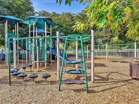 523 Stonemont Drive Weston FL 33326
