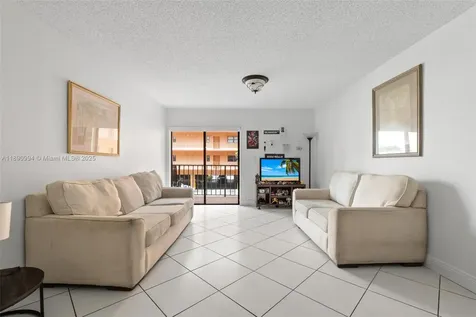 1800 W 54th Street Hialeah FL 33012