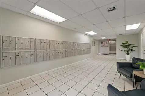 1800 W 54th Street Hialeah FL 33012