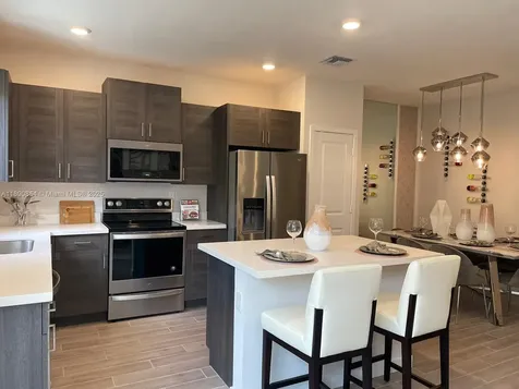 2423 SE 11th Street Homestead FL 33035